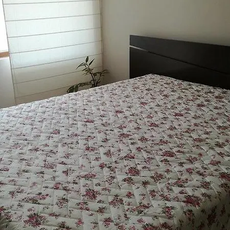 Apartment Vacation Dreams 2 *